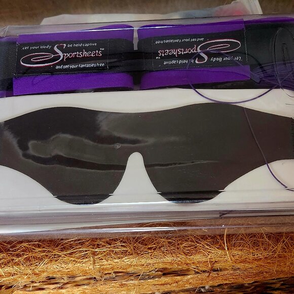 C25  Gag gift or fun bdrm kit - leather blindfold, sports cuffs & rubber tickler - Picture 3 of 4